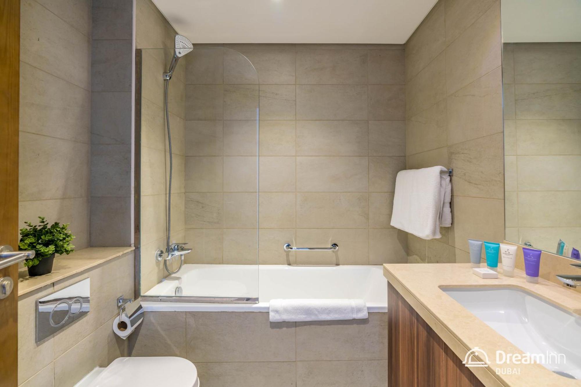 Dream Inn Apartments - Mina By Azizi Dubai Eksteriør billede